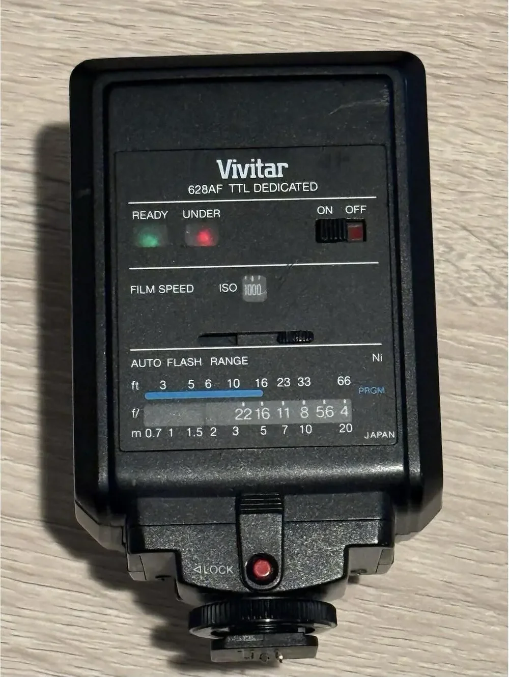 VIVITAR AUTO FOCUS ILLUMINATOR 628AF FLASH UNIT